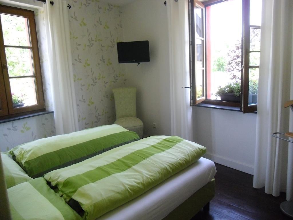 Vakantiehuis "Het Rode Huis" Treis-Karden Ngoại thất bức ảnh