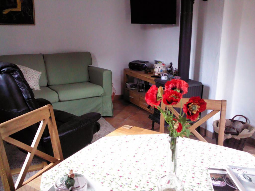 Vakantiehuis "Het Rode Huis" Treis-Karden Ngoại thất bức ảnh