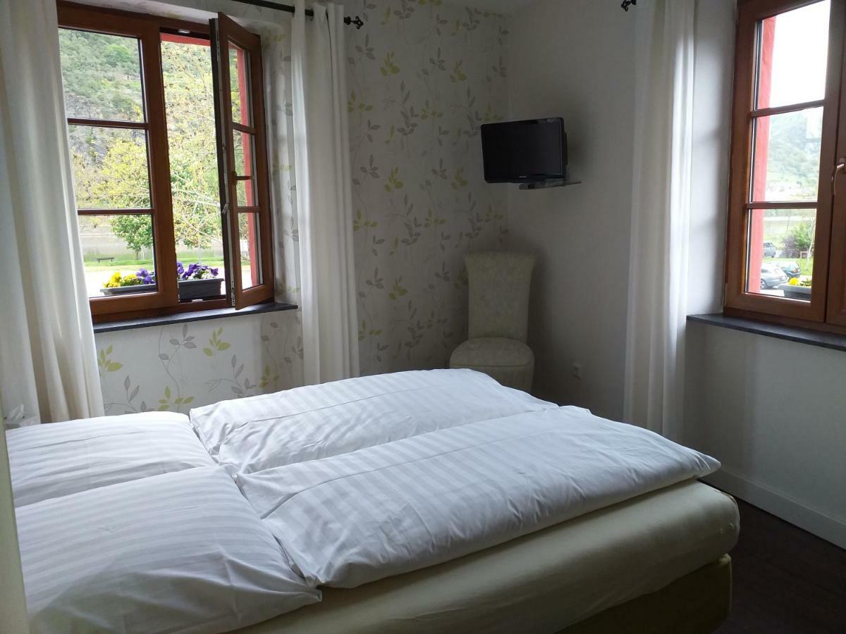 Vakantiehuis "Het Rode Huis" Treis-Karden Ngoại thất bức ảnh